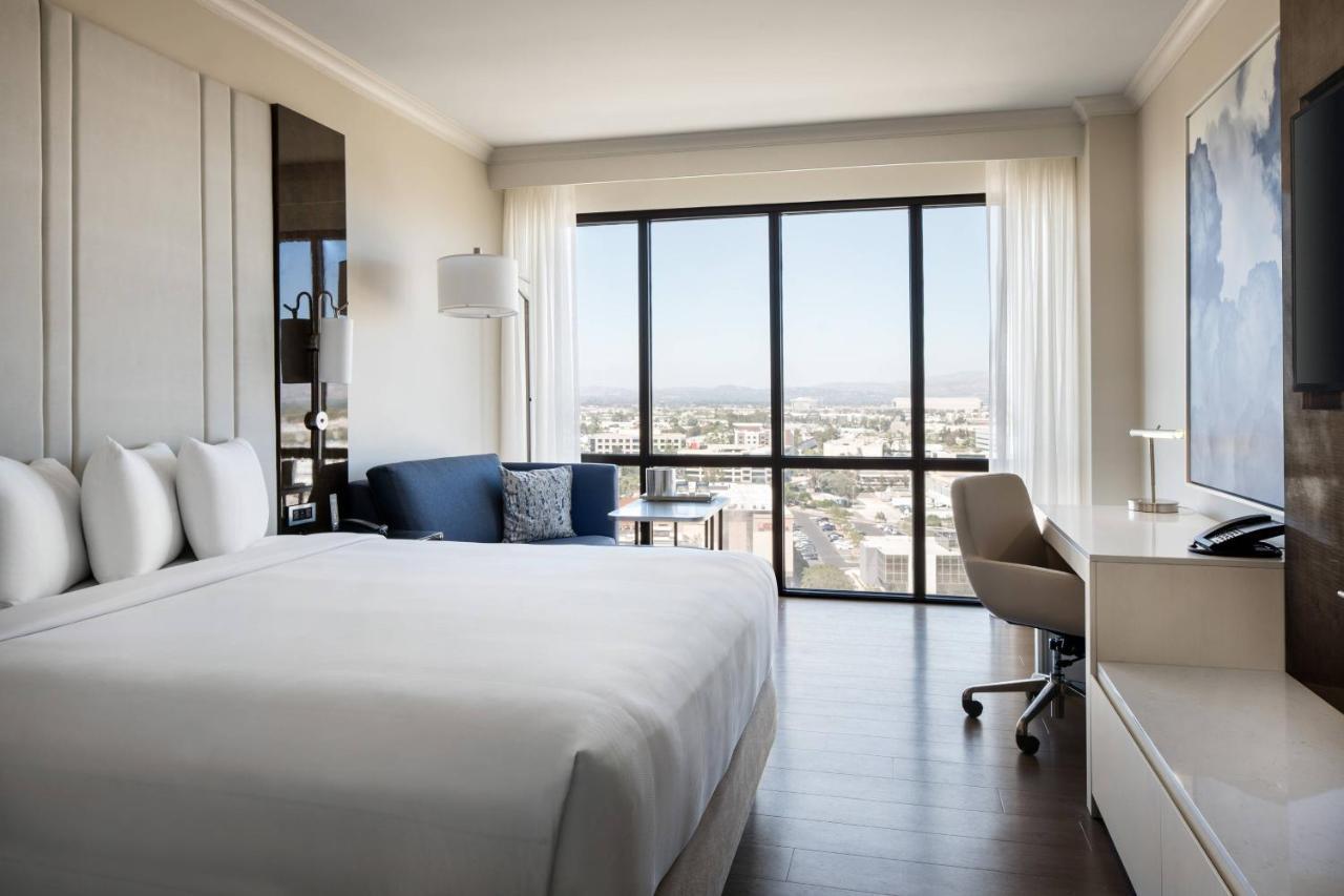 Irvine Marriott Hotell Exteriör bild