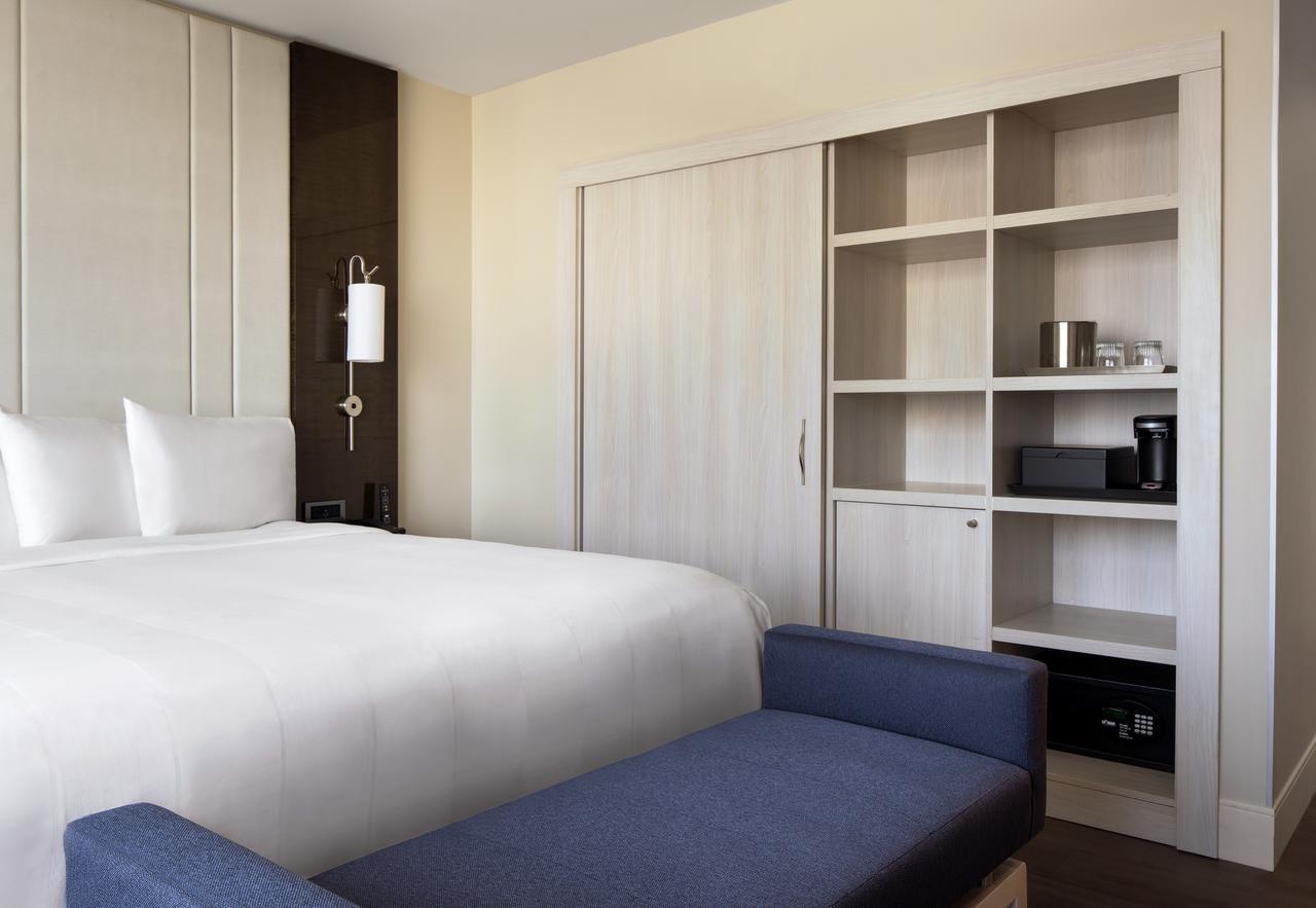 Irvine Marriott Hotell Exteriör bild